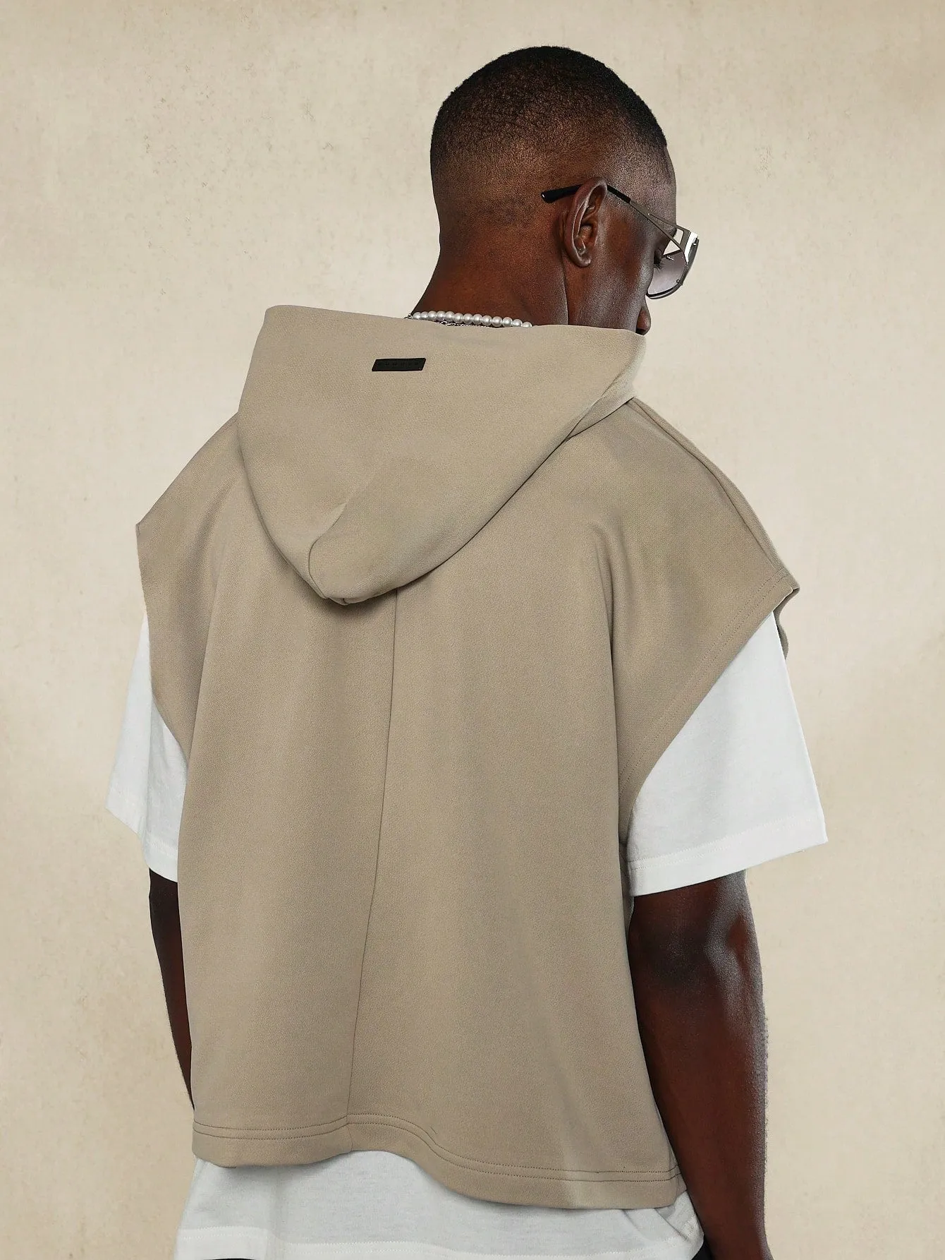Boxy Fit Sleeveless Hoodie With Front Graphic Print