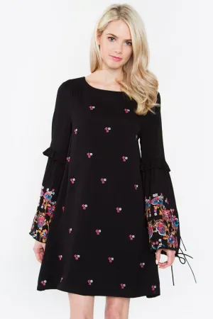 Isa Embroidered Shift Dress